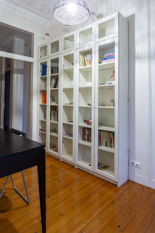 Bright 2 Bedroom Apt 100M From Av. Liberdade リスボン エクステリア 写真