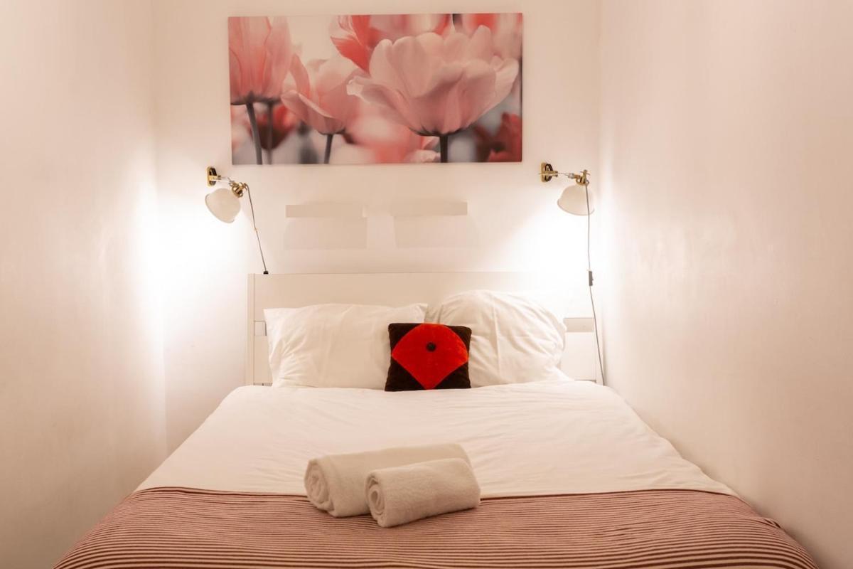 Bright 2 Bedroom Apt 100M From Av. Liberdade リスボン エクステリア 写真