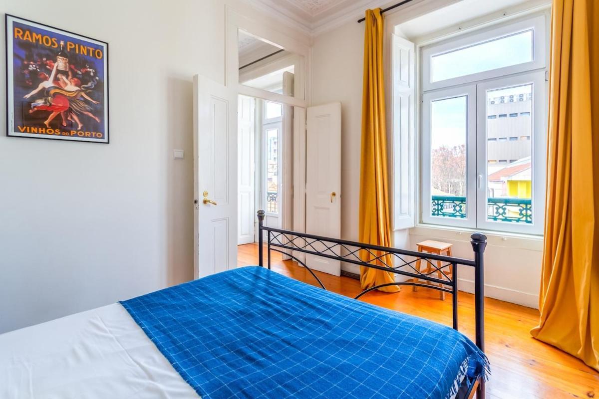 Bright 2 Bedroom Apt 100M From Av. Liberdade リスボン エクステリア 写真